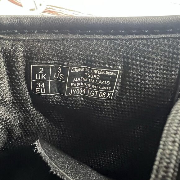 Dr Martens 15382 Black Leather Combat Boots Youth Size 3 - Picture 8 of 8